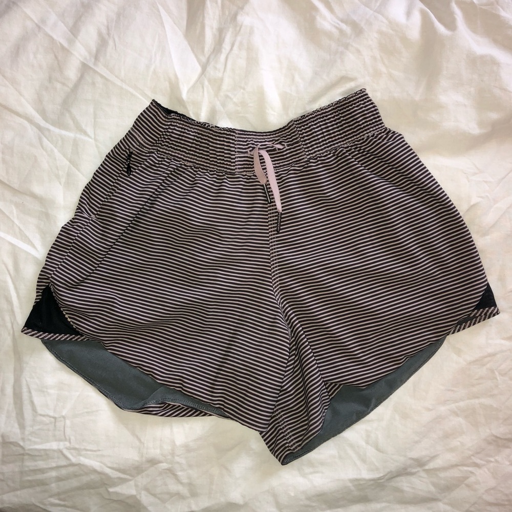 Lululemon Speed Up reversible Shorts